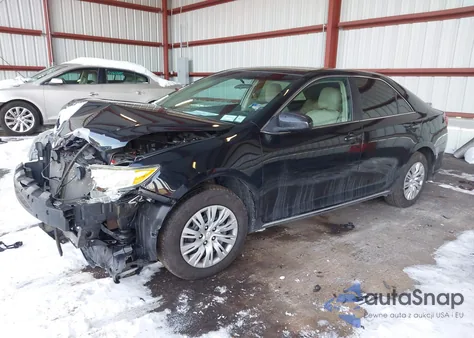 2013 Toyota Camry Le z USA, uszkodzony, nr VIN 4T4BF1FK4DR297795